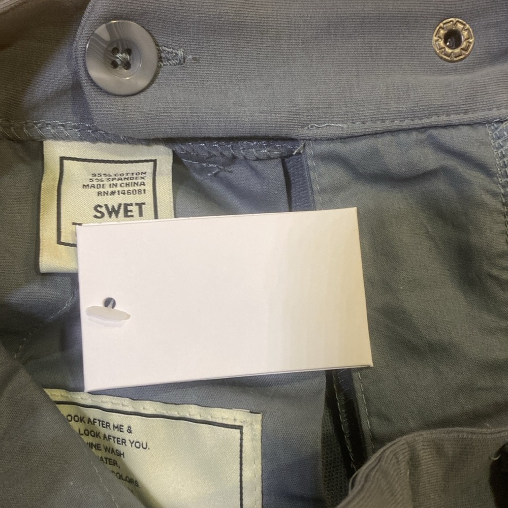 Golf Shorts - Picture 3 of 3